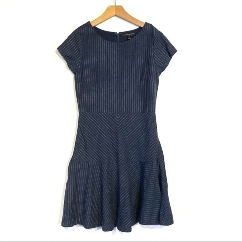 vintage Y2K preppy dress Banana Republic Linen Pinstripe Size 0 Navy Blue A-line
